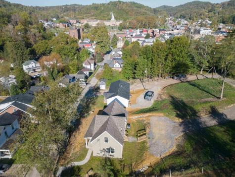 347 E First Street Weston WV 26452