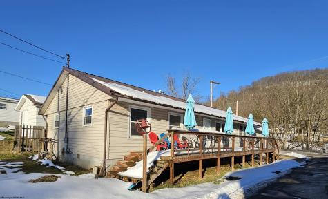 1103 N River Avenue Weston WV 26452