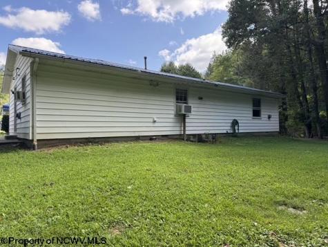 3788 Brushy Fork Road Buckhannon WV 26201
