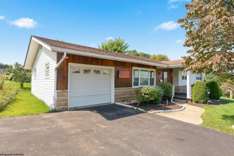 17 Grandview Terrace Uniontown PA 15401