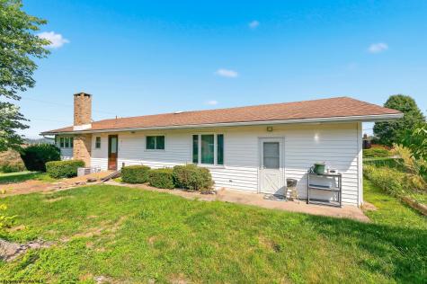17 Grandview Terrace Uniontown PA 15401