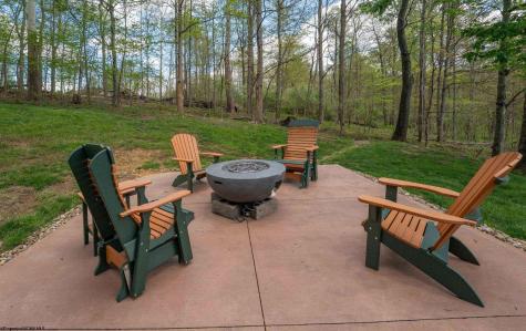 3726 Swallowtail Drive Morgantown WV 26508