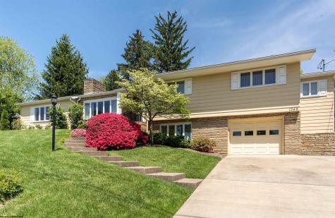 1348 Anderson Avenue Morgantown WV 26505
