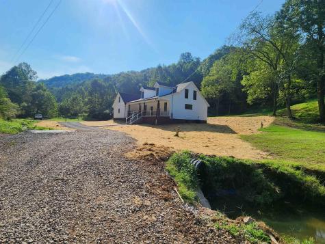 596 East Run Road West Union WV 26456