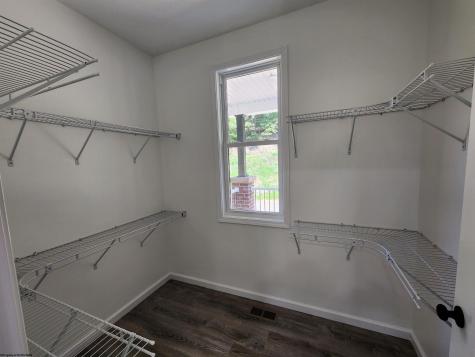 596 East Run Road West Union WV 26456