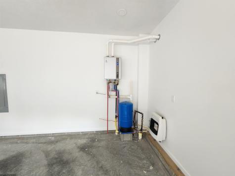 596 East Run Road West Union WV 26456