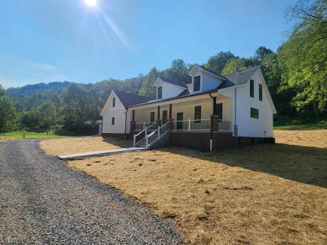 596 East Run Road West Union WV 26456