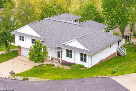 911 Richard Place Morgantown WV 26505
