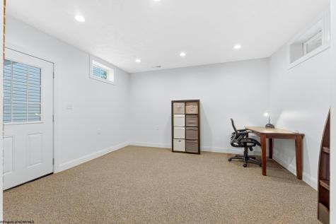 911 Richard Place Morgantown WV 26505