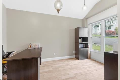 911 Richard Place Morgantown WV 26505