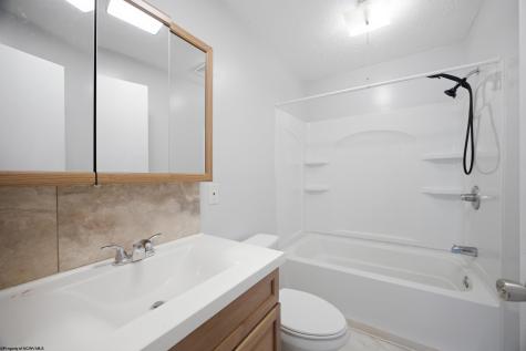 104 Summit Court Clarksburg WV 26301
