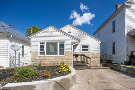 104 Summit Court Clarksburg WV 26301