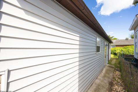 104 Summit Court Clarksburg WV 26301