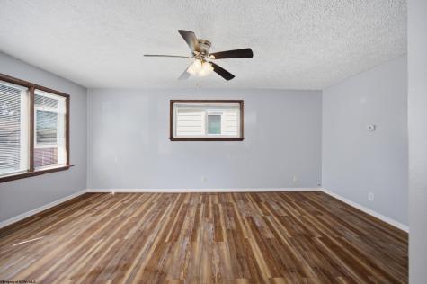 104 Summit Court Clarksburg WV 26301