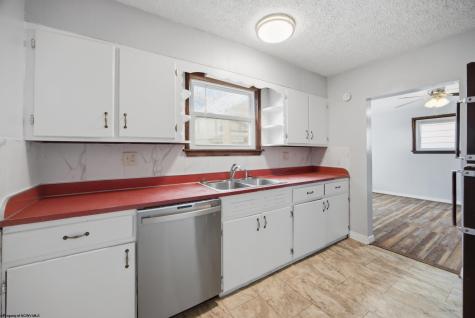 104 Summit Court Clarksburg WV 26301