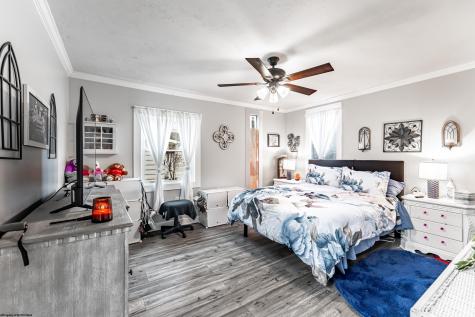 212 Carpenter Street Clarksburg WV 26301