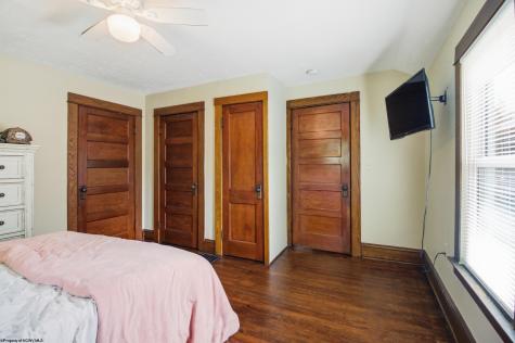 227 Maple Avenue Bridgeport WV 26330