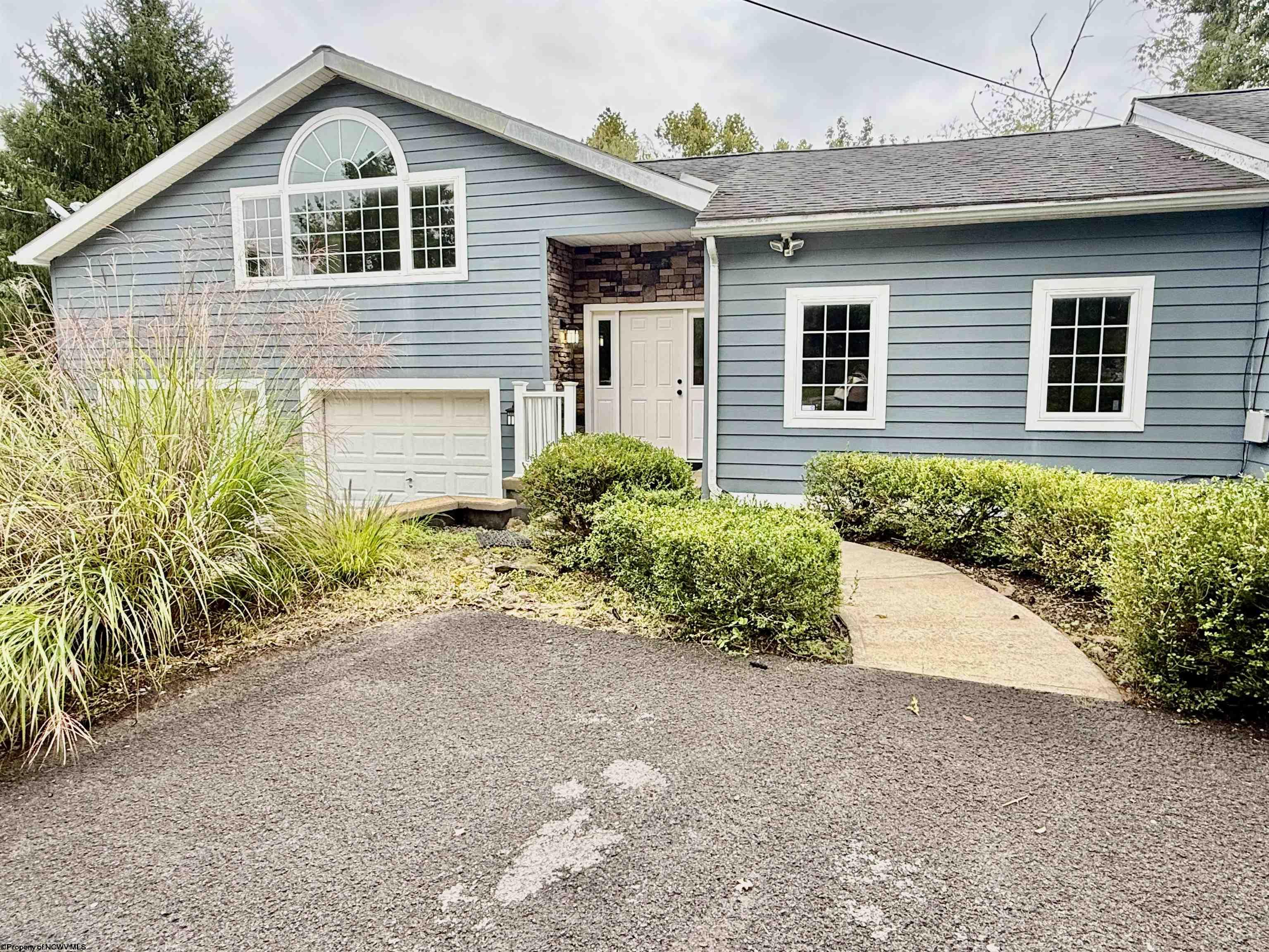 1 Pinnacle Peak Lane Fairmont WV 26554