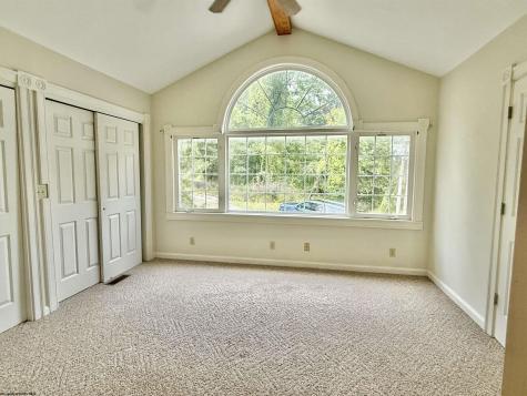 1 Pinnacle Peak Lane Fairmont WV 26554