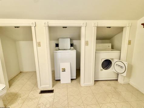 1 Pinnacle Peak Lane Fairmont WV 26554