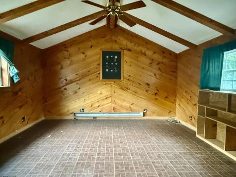 1 Pinnacle Peak Lane Fairmont WV 26554