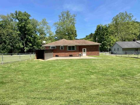 316 Hickory Lane Weston WV 26452