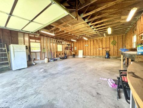 316 Hickory Lane Weston WV 26452