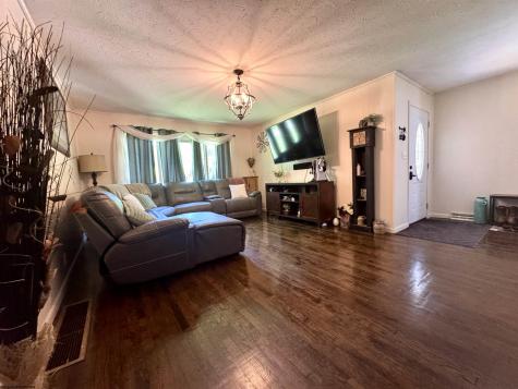 316 Hickory Lane Weston WV 26452