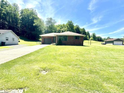 316 Hickory Lane Weston WV 26452