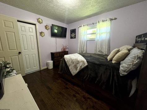 316 Hickory Lane Weston WV 26452