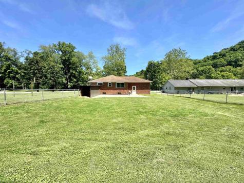 316 Hickory Lane Weston WV 26452