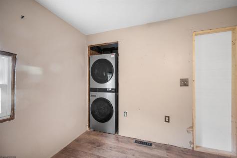 146 Hecks Run Road Fairmont WV 26554