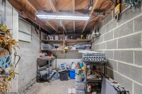 146 Hecks Run Road Fairmont WV 26554