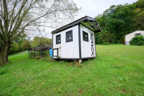 146 Hecks Run Road Fairmont WV 26554