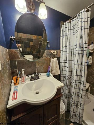 607 S Pike Street Shinnston WV 26431