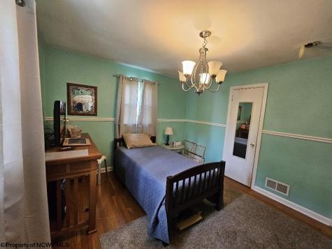 607 S Pike Street Shinnston WV 26431