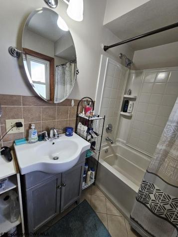 607 S Pike Street Shinnston WV 26431