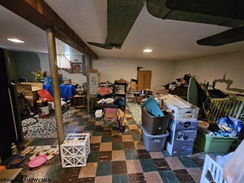 607 S Pike Street Shinnston WV 26431