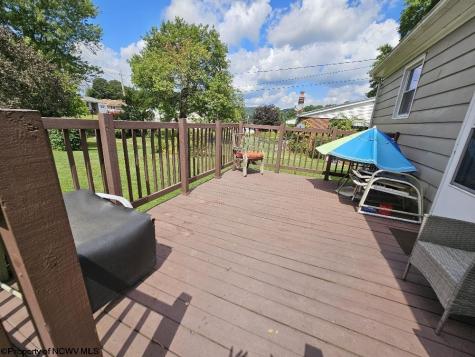 607 S Pike Street Shinnston WV 26431