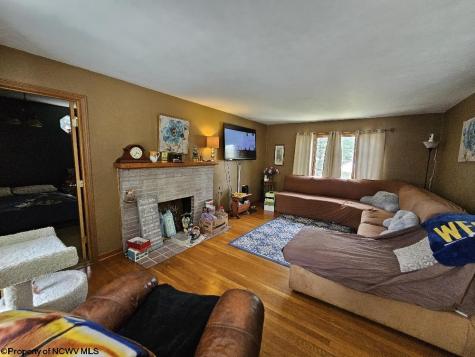 607 S Pike Street Shinnston WV 26431