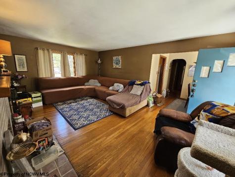607 S Pike Street Shinnston WV 26431