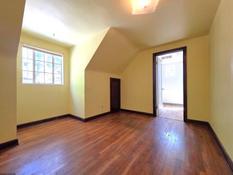 1231 College Park Fairmont WV 26554