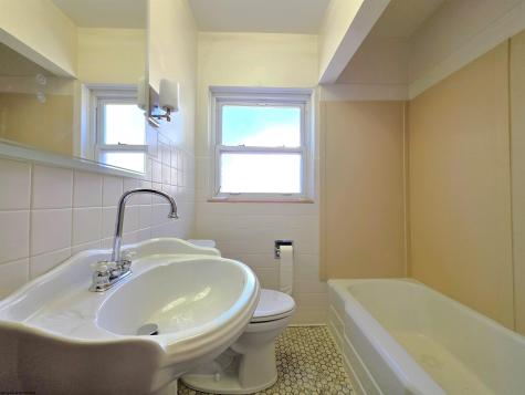 1231 College Park Fairmont WV 26554