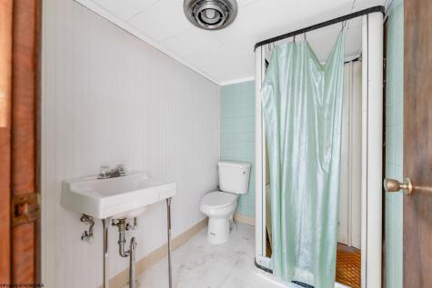 1231 College Park Fairmont WV 26554