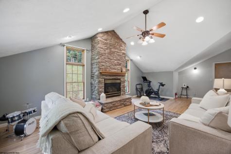 257 Thorn Stop Circle Clarksburg WV 26301