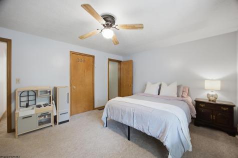 257 Thorn Stop Circle Clarksburg WV 26301