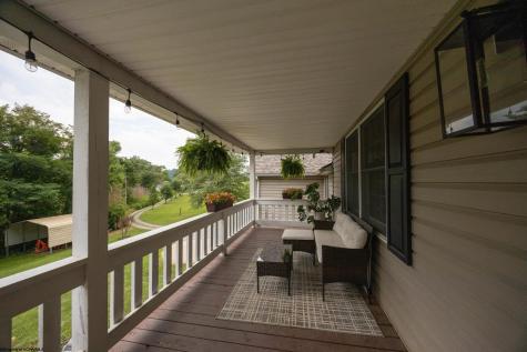 257 Thorn Stop Circle Clarksburg WV 26301