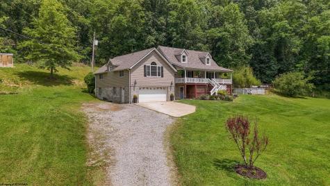 257 Thorn Stop Circle Clarksburg WV 26301