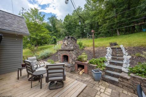 257 Thorn Stop Circle Clarksburg WV 26301