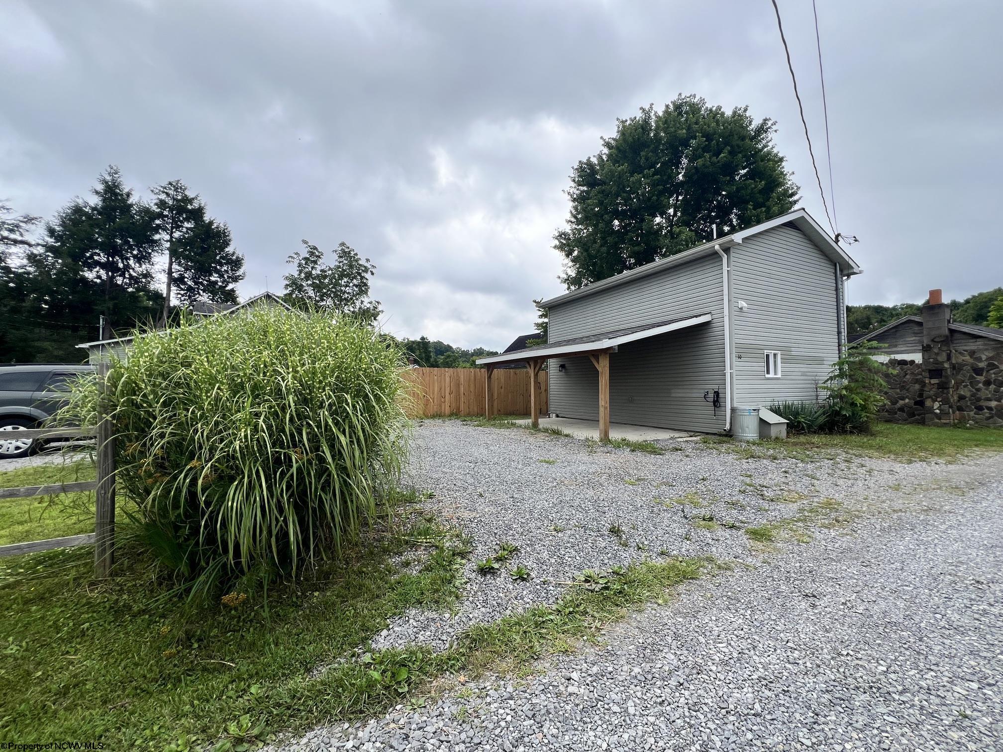 10 Linda Lane Elkins WV 26241